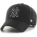 svart-bojd-keps-snapback-med-svart-och-vitt-logotyp-av-new-york-yankees-mlb-mvp-fran-47-brand