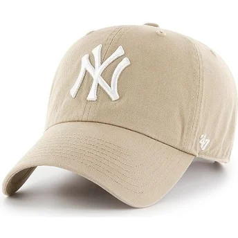 Cappellino curvo beige con logo bianco dei New York Yankees MLB Clean Up di 47 Brand