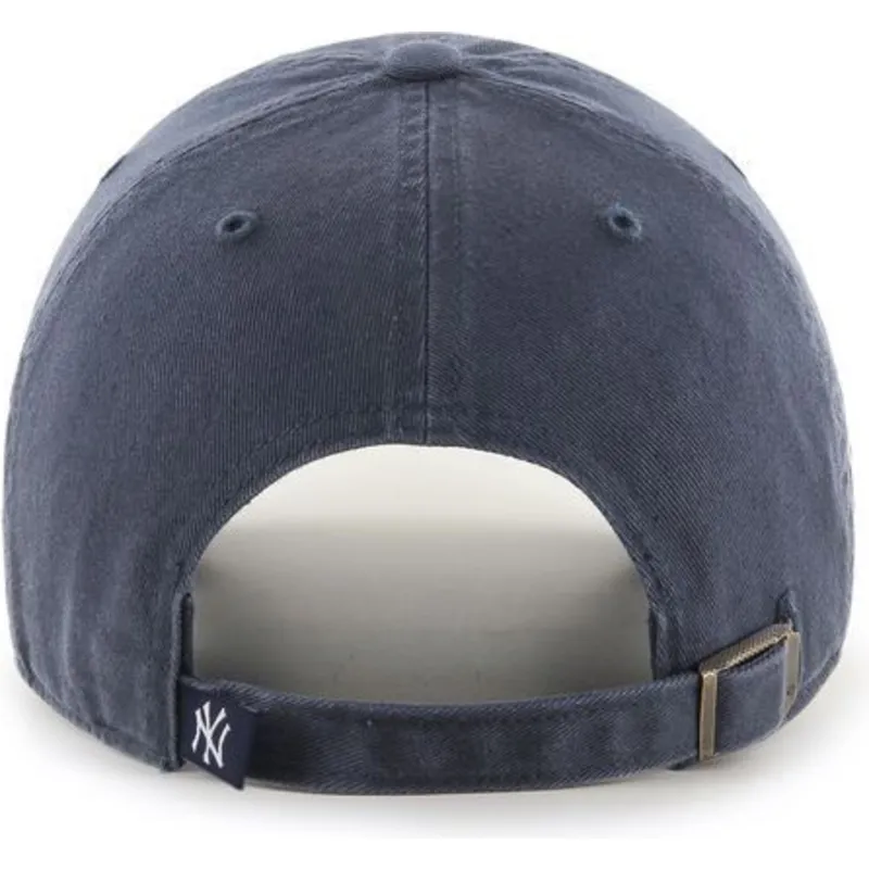 graue-denim-curved-cap-der-new-york-yankees-mlb-clean-up-von-47-brand