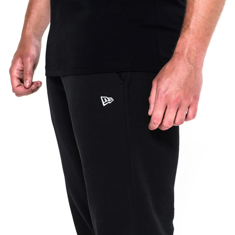 pantaloni-pantalon-lung-negru-track-pant-de-chicago-white-sox-mlb-de-new-era pantaloni-pantalon-lung-negru-track-pant-de-chicago-white-sox-mlb-de-new-era