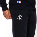 pantaloni-pantalon-lung-bleumarin-track-pant-de-new-york-yankees-mlb-de-new-era