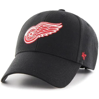 Svart kurvad keps med röd logotyp av Detroit Red Wings NHL MVP från 47 Brand