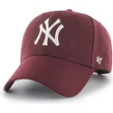 cappellino-curvo-granata-con-logo-bianco-snapback-dei-new-york-yankees-mlb-mvp-di-47-brand