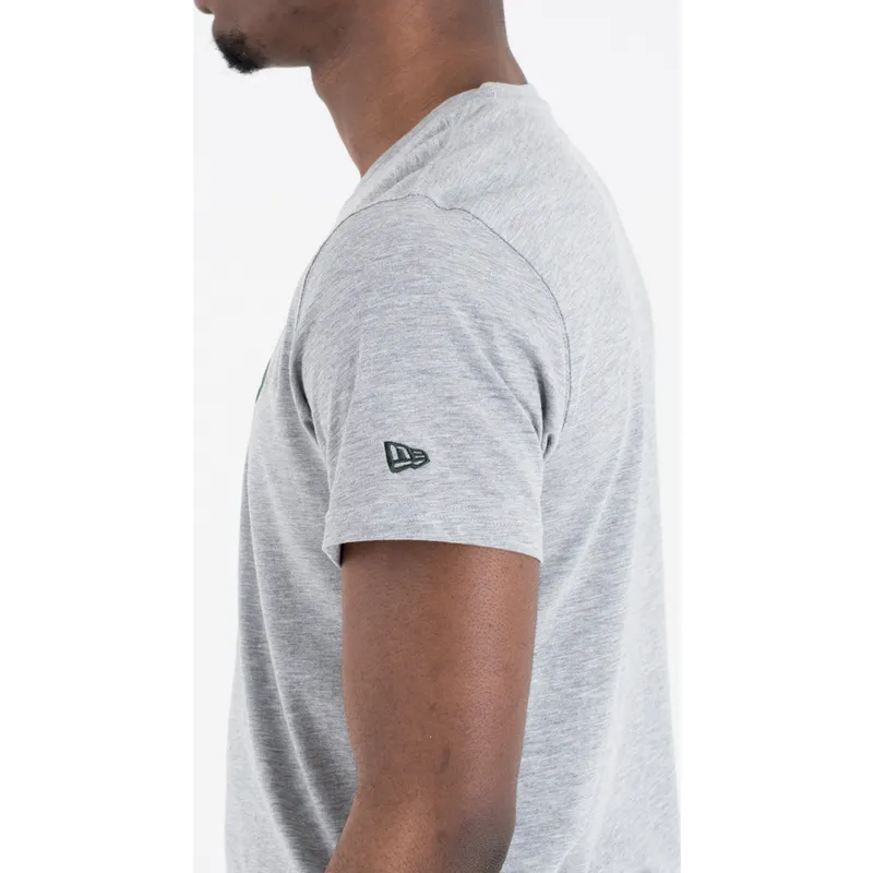 tricouri-maneca-scurta-gri-de-milwaukee-bucks-nba-de-new-era tricouri-maneca-scurta-gri-de-milwaukee-bucks-nba-de-new-era