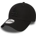 czarna-zakrzywiona-czapka-z-czarnym-logo-39thirty-essential-los-angeles-dodgers-mlb-new-era