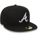 cappello-piatto-nero-aderente-59fifty-essential-di-atlanta-braves-mlb-di-new-era