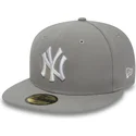 epci-plata-gri-fitted-59fifty-essential-de-new-york-yankees-mlb-de-new-era