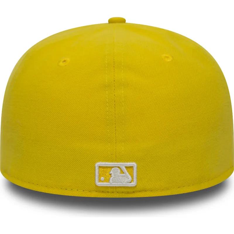 epci-plata-galben-fitted-59fifty-essential-de-new-york-yankees-mlb-de-new-era epci-plata-galben-fitted-59fifty-essential-de-new-york-yankees-mlb-de-new-era