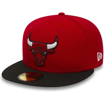 cappello-piatto-rosso-aderente-59fifty-essential-dei-chicago-bulls-nba-di-new-era