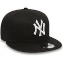 czarna-regulowana-czapka-z-daszkiem-9fifty-white-on-black-new-york-yankees-mlb-od-new-era
