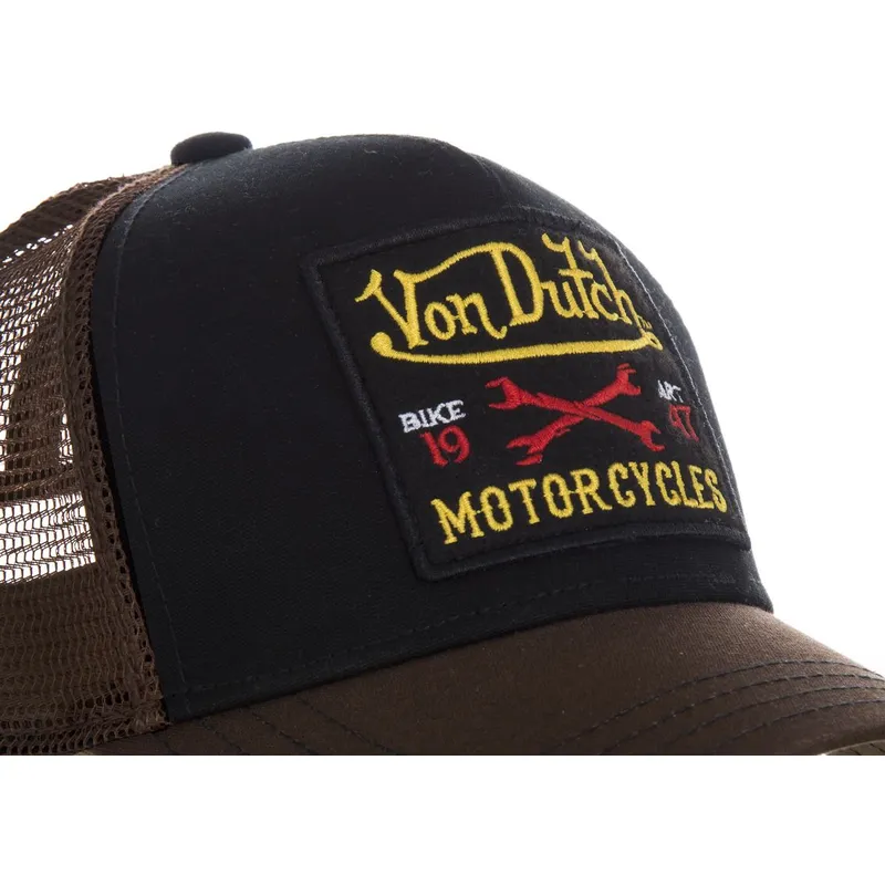 epci-curbata-negru-snapback-square10-de-von-dutch