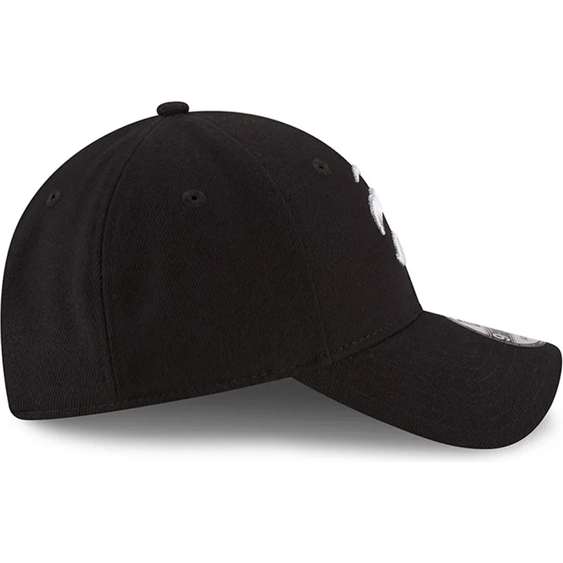 epci-curbata-negru-reglabila-9forty-the-league-de-toronto-raptors-nba-de-new-era epci-curbata-negru-reglabila-9forty-the-league-de-toronto-raptors-nba-de-new-era