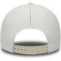 epci-curbata-alb-snapback-9fifty-nylon-pre-curved-fit-de-new-york-yankees-mlb-de-new-era