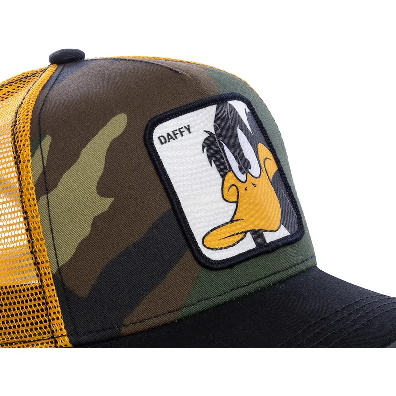 cap-curbata-camouflage-snapback-daffy-duck-looney-tunes-de-capslab cap-curbata-camouflage-snapback-daffy-duck-looney-tunes-de-capslab
