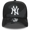 epci-curbata-camuflaj-snapback-essential-camo-a-frame-de-new-york-yankees-mlb-de-new-era