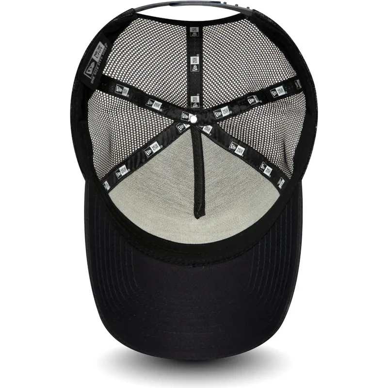epci-curbata-bleumarin-snapback-bear-tattoo-pack-a-frame-de-new-era
