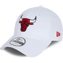 epci-curbata-alb-reglabila-9forty-side-mark-de-chicago-bulls-nba-de-new-era