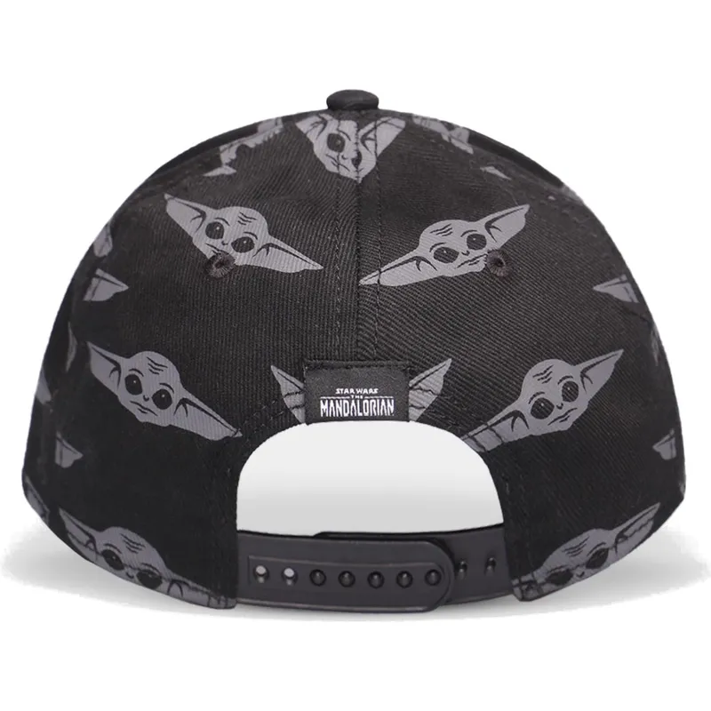 svart-bojd-snapback-keps-the-mandalorian-din-djarin-star-wars-fran-difuzed