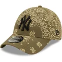 casquette-courbee-verte-ajustable-9forty-paisley-print-new-york-yankees-mlb-new-era
