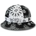 galei-negru-paisley-explorer-de-new-era
