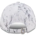 epci-curbata-alb-reglabila-9forty-clear-marble-le-louvre-de-new-era