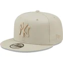 epci-plata-gri-snapback-9fifty-league-essential-de-new-york-yankees-mlb-de-new-era