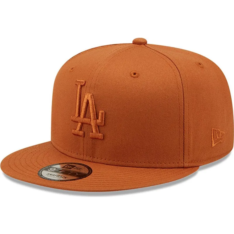 epci-plata-maro-snapback-9fifty-league-essential-de-los-angeles-dodgers-mlb-de-new-era