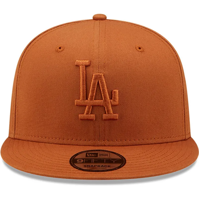 epci-plata-maro-snapback-9fifty-league-essential-de-los-angeles-dodgers-mlb-de-new-era