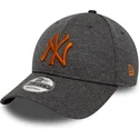 epci-curbata-gri-reglabila-9forty-shadow-tech-de-new-york-yankees-mlb-de-new-era