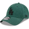 casquette-courbee-verte-ajustable-avec-logo-noir-9forty-pull-essential-los-angeles-dodgers-mlb-new-era