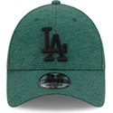 casquette-courbee-verte-ajustable-avec-logo-noir-9forty-pull-essential-los-angeles-dodgers-mlb-new-era