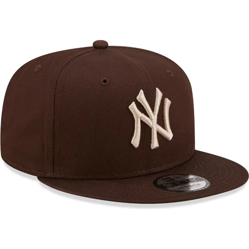 gorra-plana-marron-snapback-9fifty-league-essential-de-new-york-yankees-mlb-de-new-era