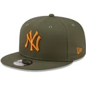 epci-plata-verzior-snapback-9fifty-league-essential-de-new-york-yankees-mlb-de-new-era