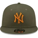 epci-plata-verzior-snapback-9fifty-league-essential-de-new-york-yankees-mlb-de-new-era