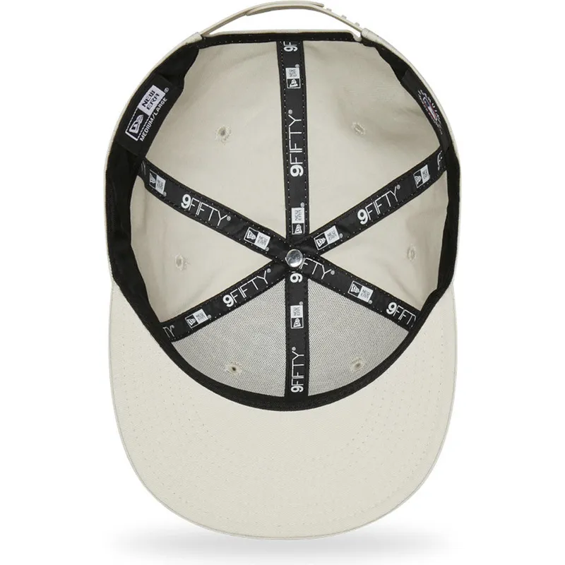 epci-plata-bej-snapback-9fifty-league-essential-de-new-york-yankees-mlb-de-new-era