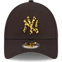 new-era-9forty-seasonal-infill-verstellbare-schwarze-kappe-mit-gelbem-logo-der-new-york-yankees-mlb