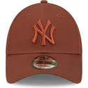 epci-curbata-maro-reglabila-9forty-league-essential-de-new-york-yankees-mlb-de-new-era