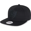 schwarze-snapback-kappe-mit-flachem-schirm-und-schwarzem-logo-9fifty-der-las-vegas-raiders-nfl-von-new-era