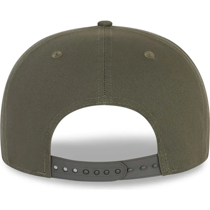epci-plata-verzior-snapback-9fifty-essential-de-new-york-yankees-mlb-de-new-era