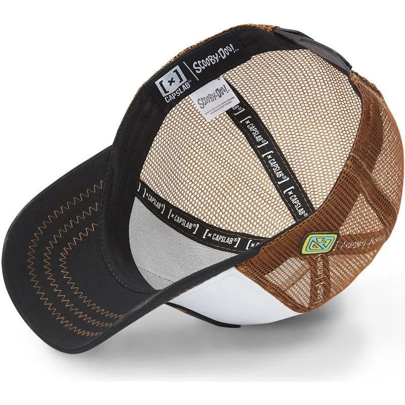 weisse-braune-und-schwarze-trucker-kappe-scooby-doo-help-rel-scooby-doo-von-capslab