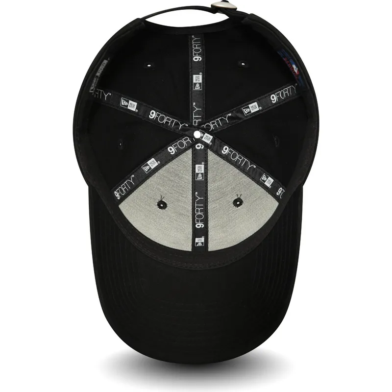 cap-curbata-black-adjustable-strap-9forty-essential-de-new-york-yankees-mlb-de-new-era
