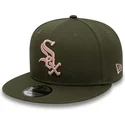 gorra-plana-verde-snapback-con-logo-rosa-9fifty-side-patch-de-chicago-white-sox-mlb-de-new-era