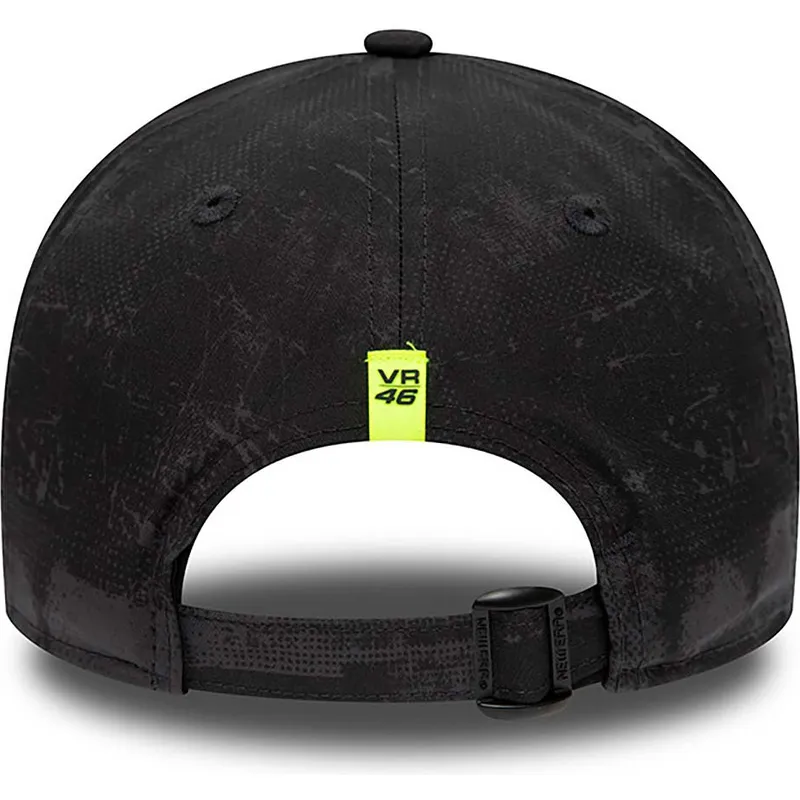 cap-curbata-black-adjustable-strap-valentino-rossi-vr46-9forty-all-over-print-de-valentino-rossi-vr46-motogp-de-new-era