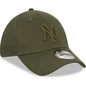 epci-curbata-verzior-snapback-9forty-league-essential-de-new-york-yankees-mlb-de-new-era