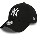 svart-justerbar-kurvad-keps-for-dam-9forty-essential-fran-new-york-yankees-mlb-av-new-era