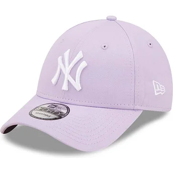Cap curbată violet adjustable strap 9FORTY League Essential de New York Yankees MLB de New Era