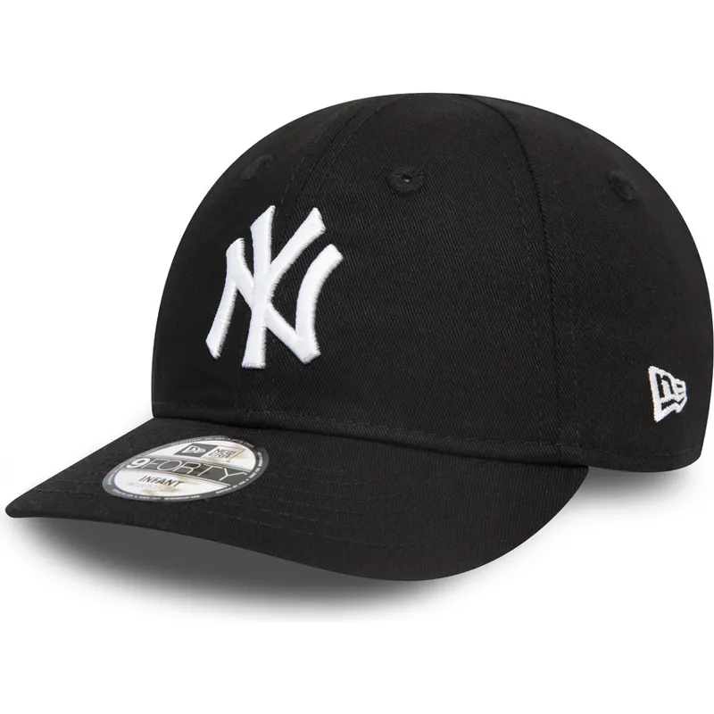 cap-curbata-black-adjustable-strap-pentru-copii-pequeno-9forty-league-essential-de-new-york-yankees-mlb-de-new-era