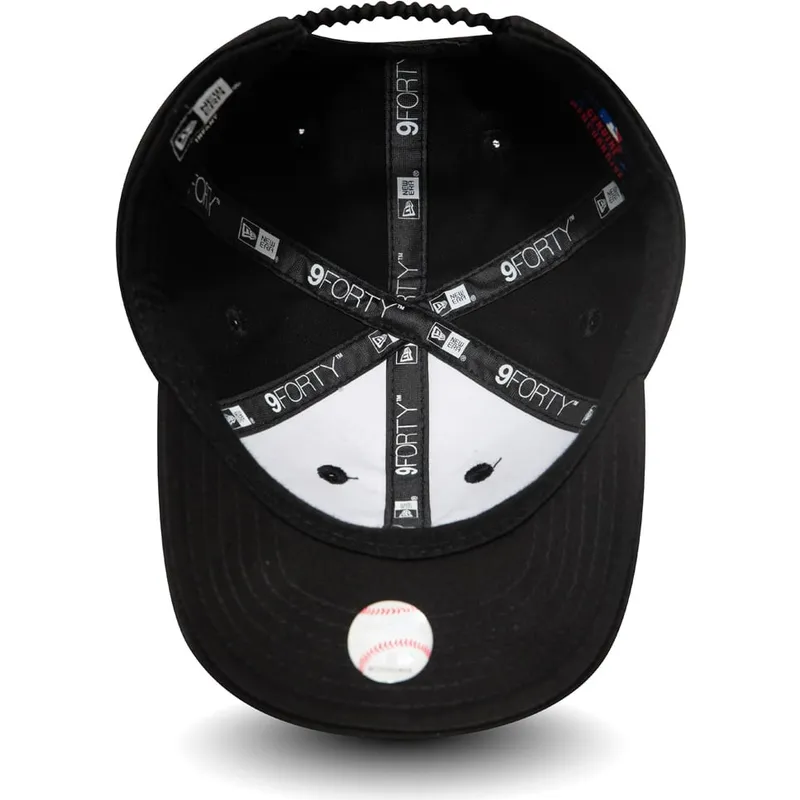 svart-bojd-justerbar-keps-for-smabarn-9forty-league-essential-fran-new-york-yankees-mlb-av-new-era