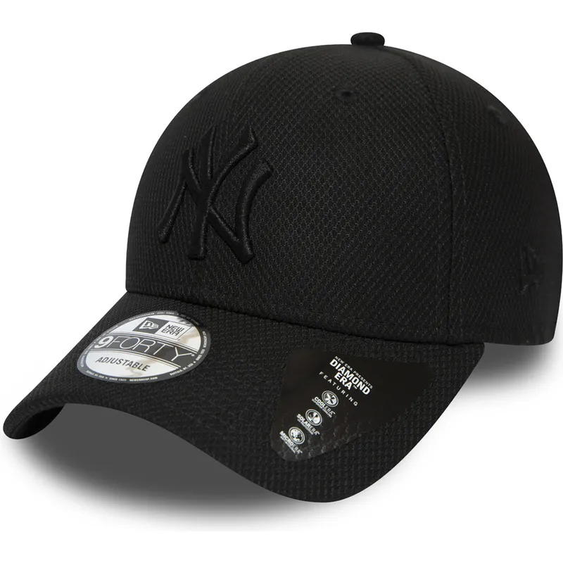 svart-justerbar-kurvad-keps-med-svart-logotyp-9forty-diamond-era-fran-new-york-yankees-mlb-av-new-era