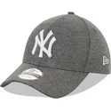 verstellbare-graue-9forty-jersey-cap-der-new-york-yankees-mlb-von-new-era